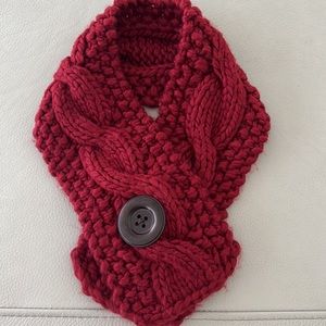 Fossil Single Button Scarf